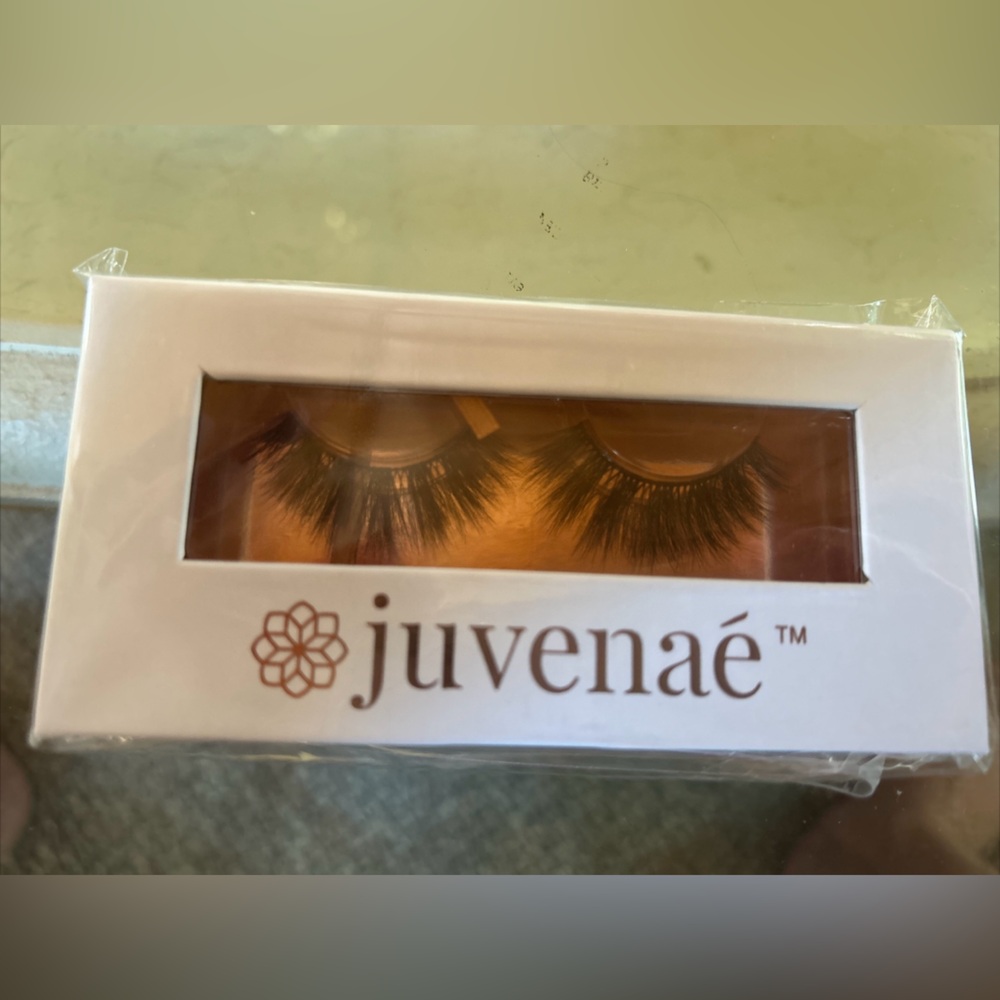 Juvenae faux mink lashes MAGNOLIA